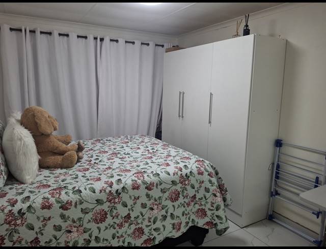 BEDROOM APARTMENT FOR SALE IN COMMERCIA